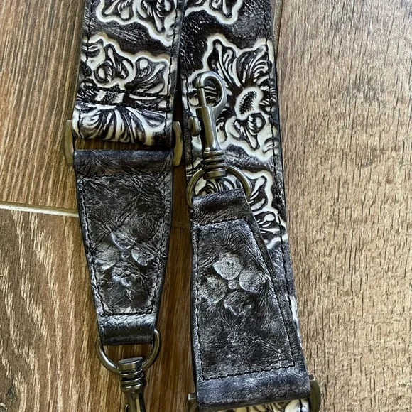Patricia Nash Embossed Leather Purse Strap - Picture 2 of 4